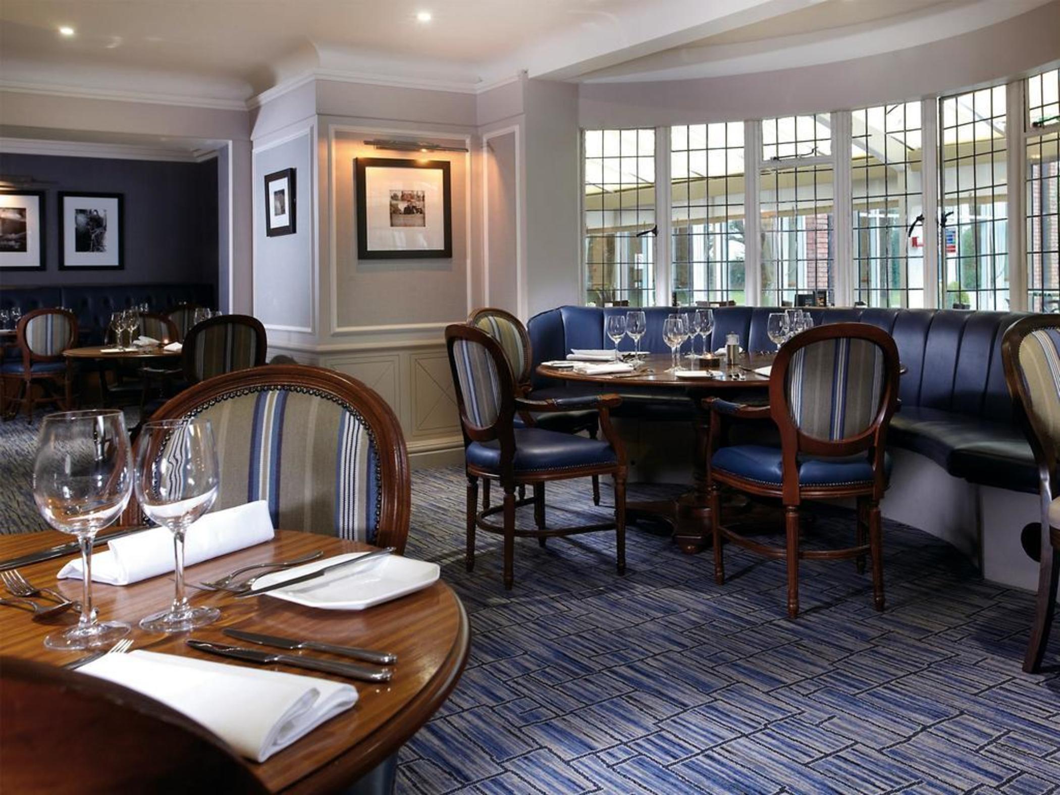 Macdonald Craxton Wood Hotel & Spa Ledsham  ภายนอก รูปภาพ