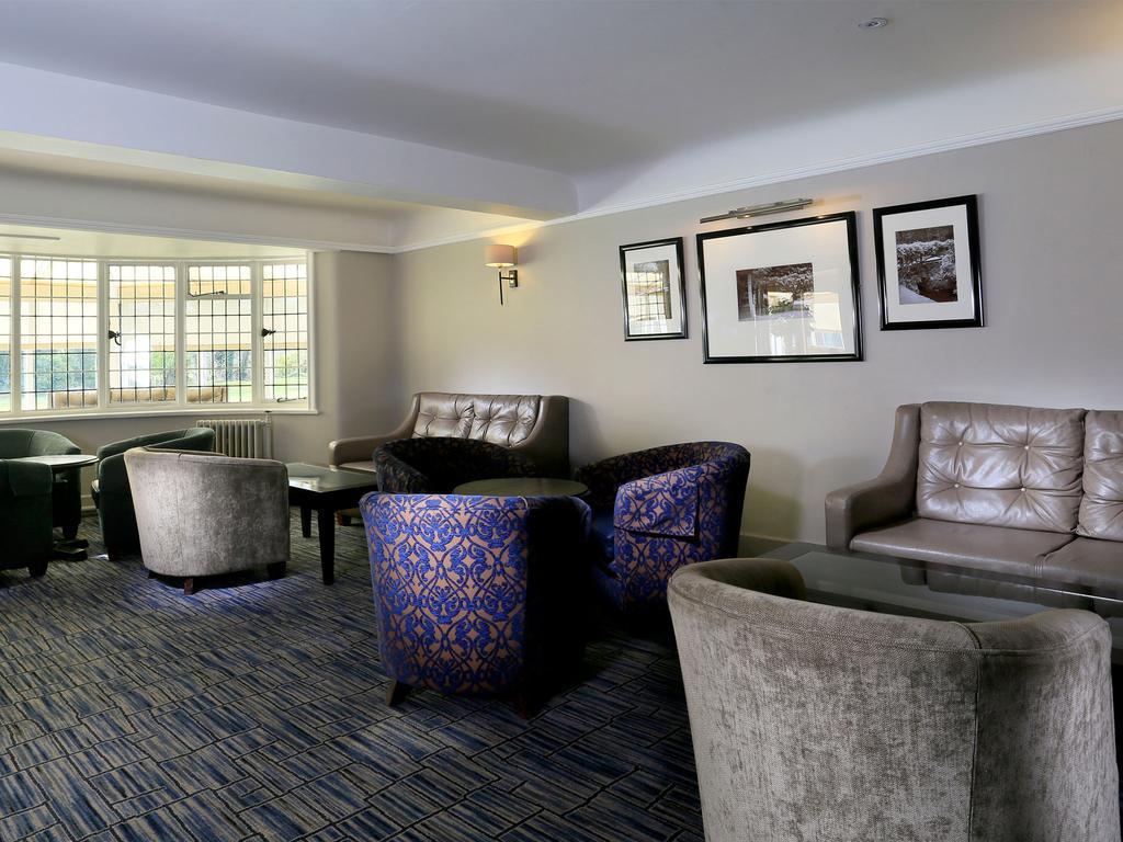 Macdonald Craxton Wood Hotel & Spa Ledsham  ภายนอก รูปภาพ